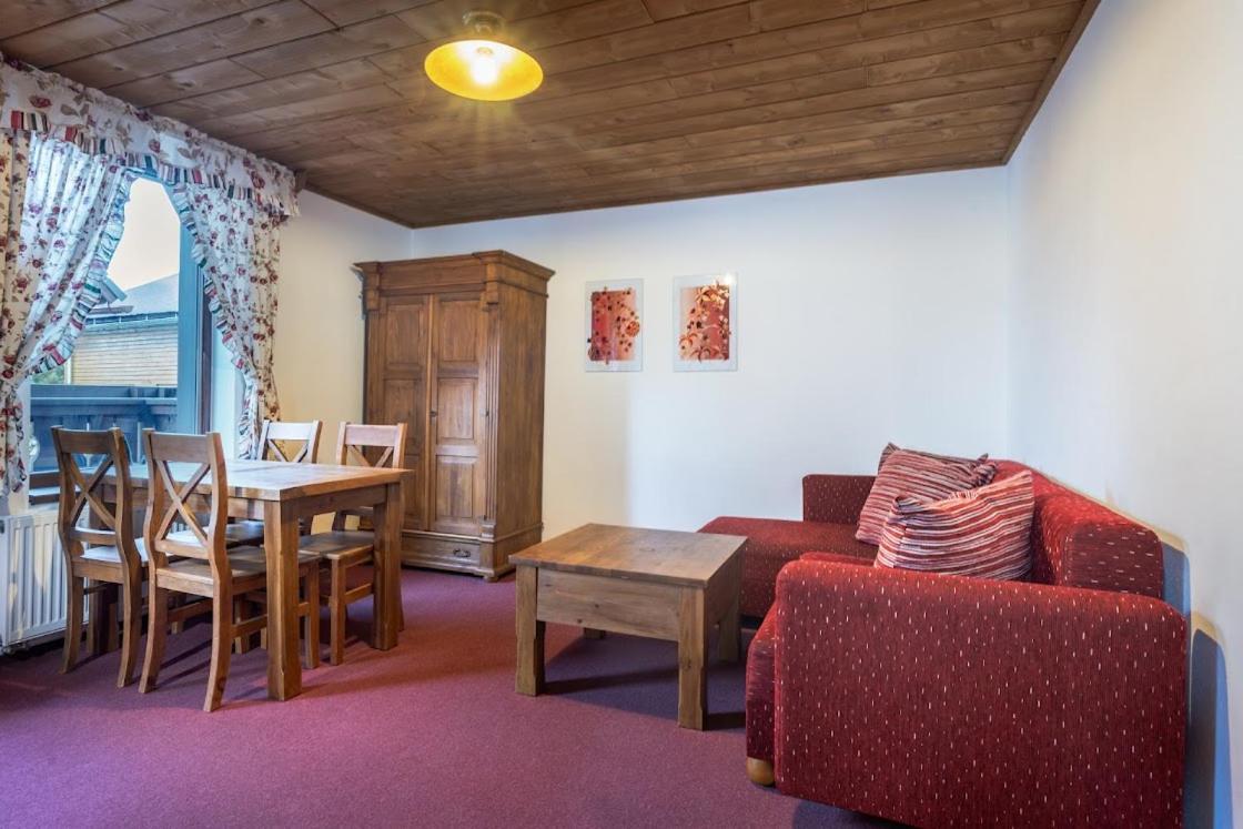 Apartmánový dom Vila Maroš Pavčina Lehota Exteriér fotografie